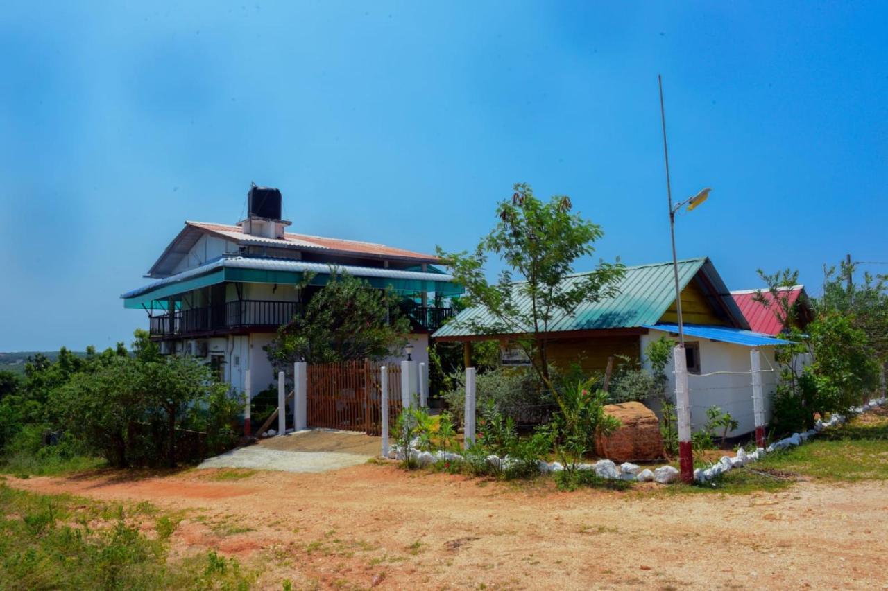 Sunntop Cabana Trincomalee Bagian luar foto