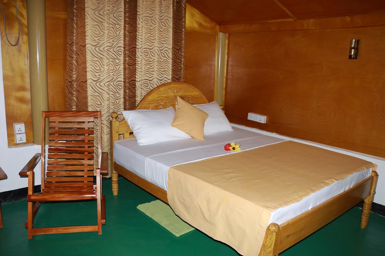 Sunntop Cabana Trincomalee Bagian luar foto