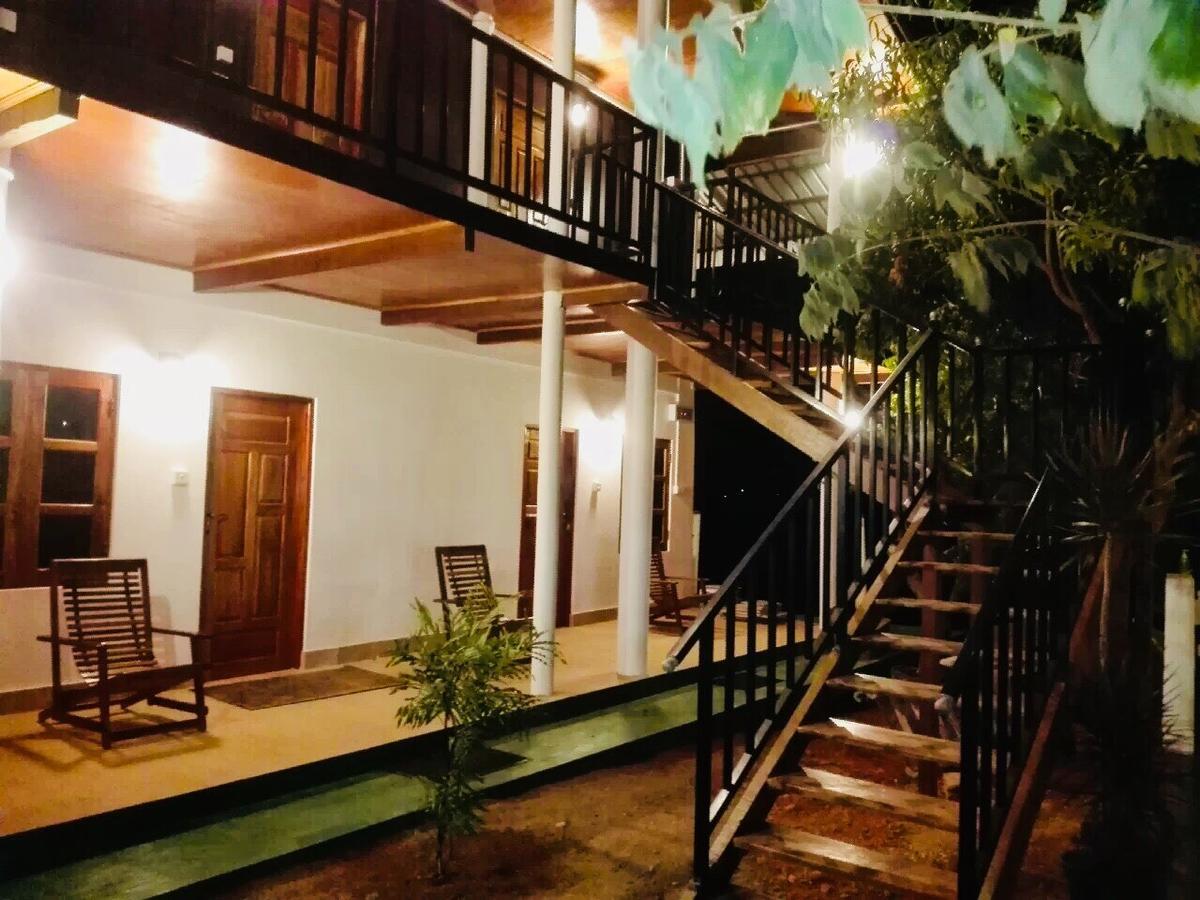 Sunntop Cabana Trincomalee Bagian luar foto