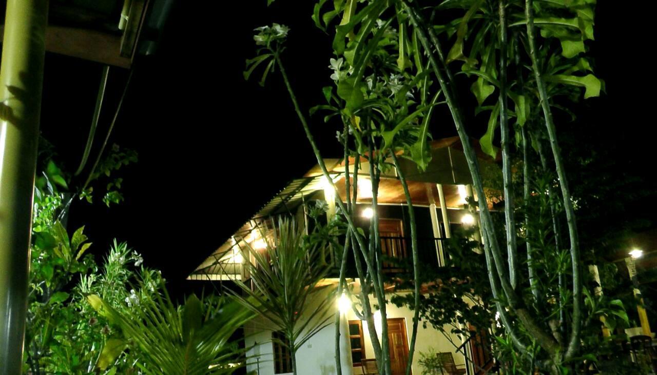 Sunntop Cabana Trincomalee Bagian luar foto